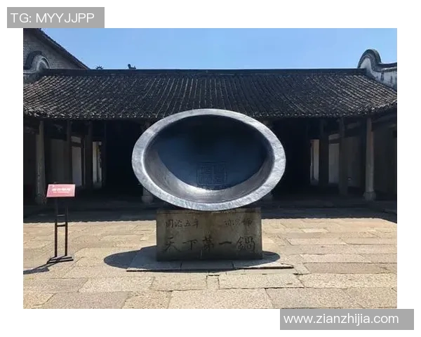 足球明星华丽登场西装魅力尽显引领时尚潮流与球场风采完美结合 足球明星华丽登场西装魅力尽显引领时尚潮流与球场风采完美结合