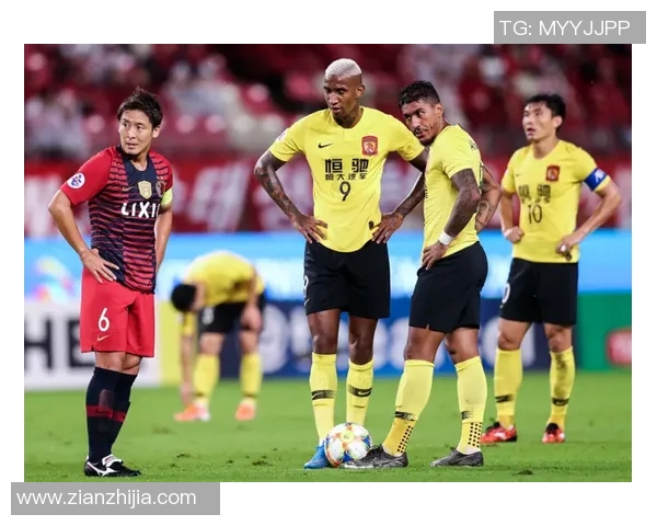 恒大与红钻激战正酣比分胶着球迷热情高涨期待逆转时刻 恒大与红钻激战正酣比分胶着球迷热情高涨期待逆转时刻